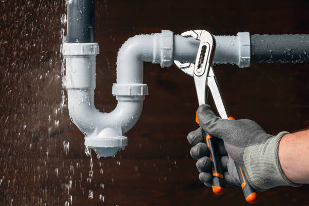 Professional Leak Detection technician working in Vaughan, MS